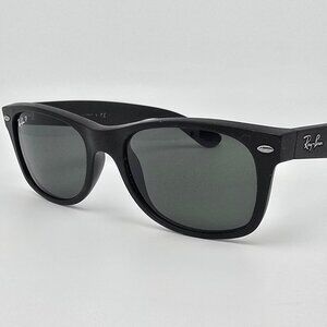 Ray-Ban RB2132 622 Wayfarer Matte Rubber Black Frame Polarized G-15 Sunglasses